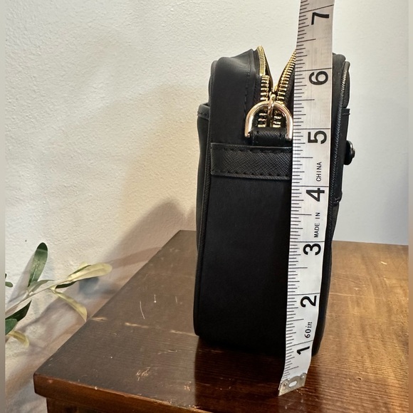 Michael Kors jet set crossbody bag black with unbranded gold chain - Picture 3 of 8